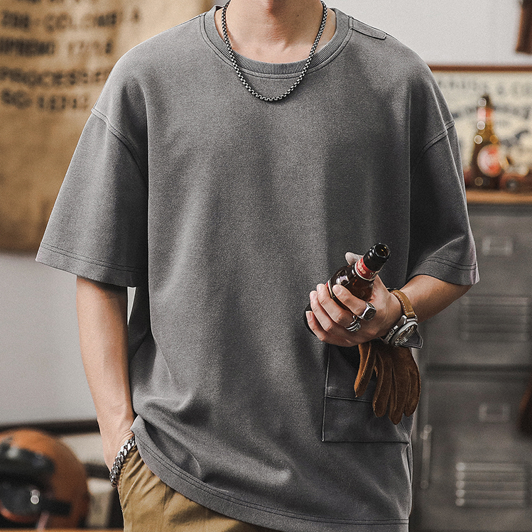 Front Pocket Retro T-shirt A0936