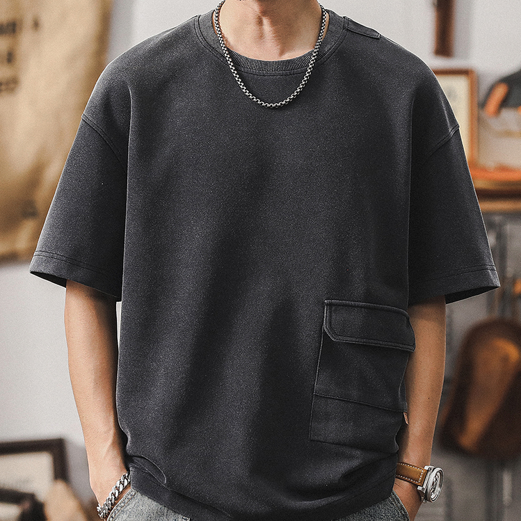 Front Pocket Retro T-shirt A0936