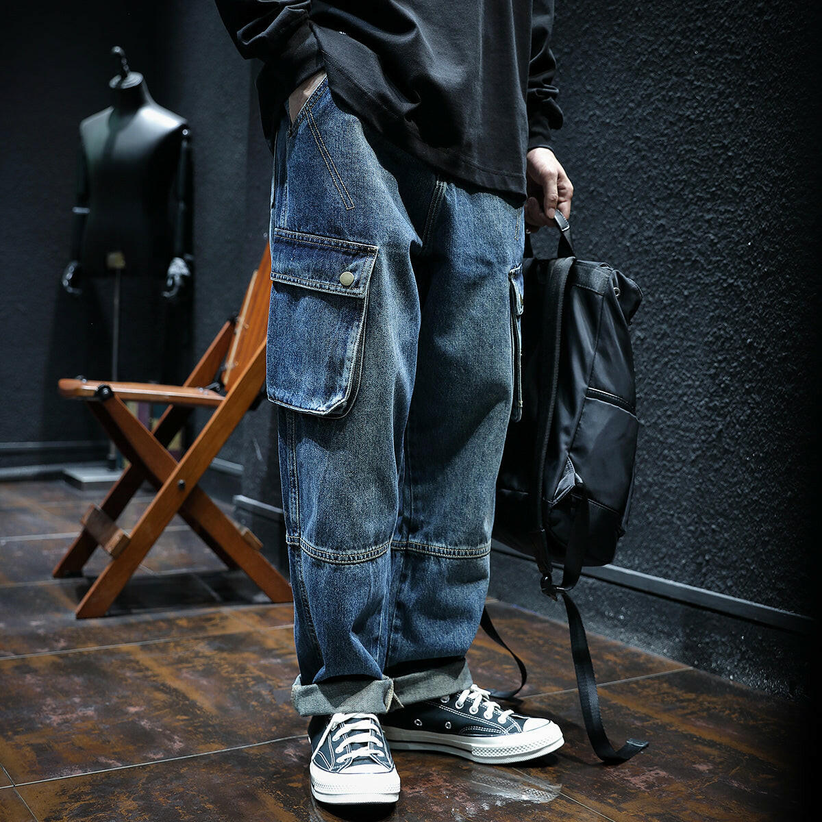 Multi Pocket Loose Straight Jeans P0038.